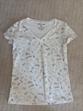 Sammy + Nat ACK collection White V-Neck Printed Top